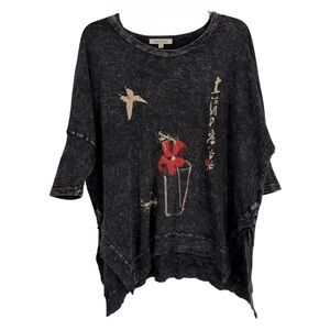 Jess & Jane Tunic Top Womens Size S Gray Mineral Wash Floral Butterfly Insect